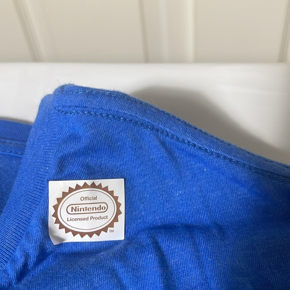 Nintendo Super Mario Blue T-Shirt authentic and hard to find - Picture 4 of 15